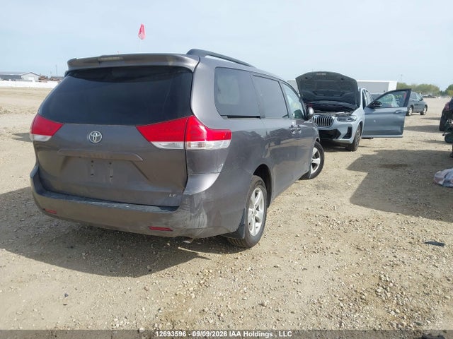 Продаж на аукціоні авто 2011 Toyota Sienna Le V6, vin: 5TDKK3DCXBS172951, номер лоту: 12693596