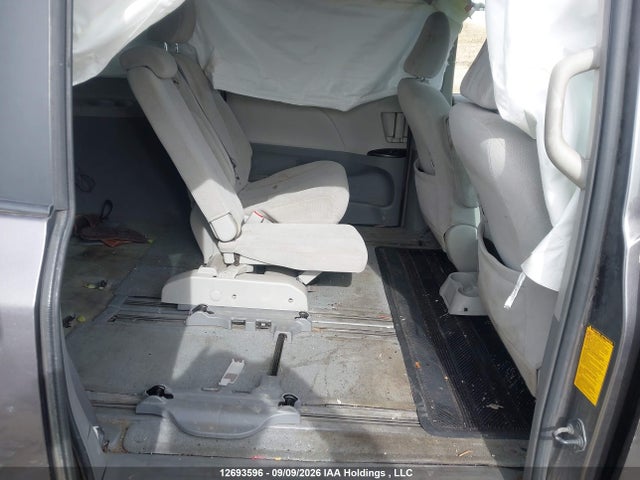 Продаж на аукціоні авто 2011 Toyota Sienna Le V6, vin: 5TDKK3DCXBS172951, номер лоту: 12693596