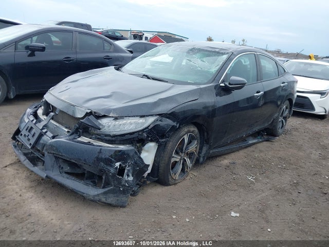 Honda Civic Touring 2018 2HGFC1F90JH107304 Image 2