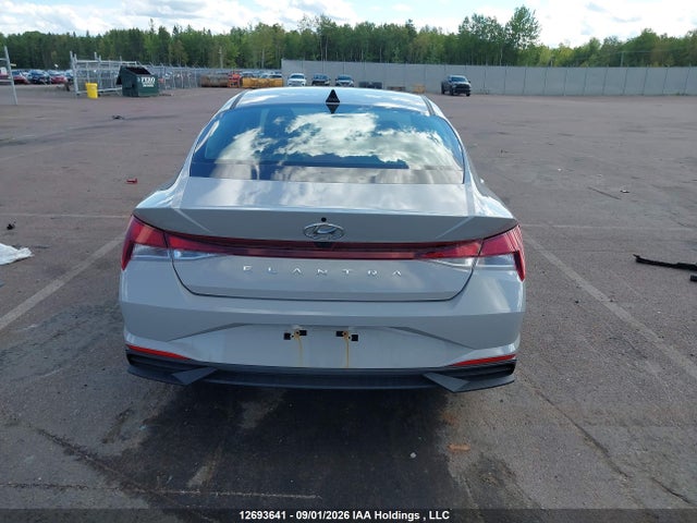 12693641 :رقم المزاد ، KMHLM4AG3MU167662 vin ، 2021 Hyundai Elantra Preferred Ivt With Sun And Tech Package مزاد بيع