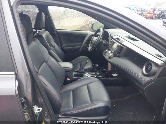 JTMJJREV3HD120244 Toyota Rav4 Hybrid Se