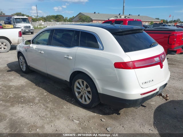 Aukcja sprzedaży 2014 Lincoln Mkt, vin: 2LMHJ5AT7EBL57168, numer aukcji: 12693670