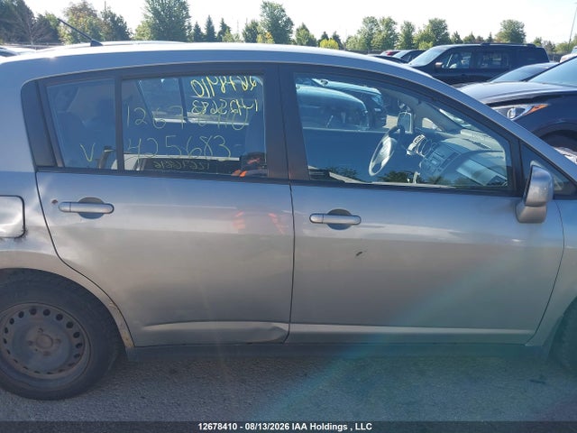 12678410 :رقم المزاد ، 3N1BC13E07L425683 vin ، 2007 Nissan Versa 1.8s مزاد بيع