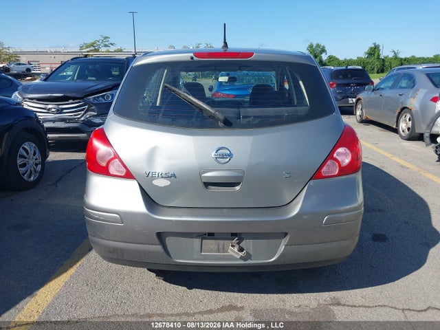 12678410 :رقم المزاد ، 3N1BC13E07L425683 vin ، 2007 Nissan Versa 1.8s مزاد بيع