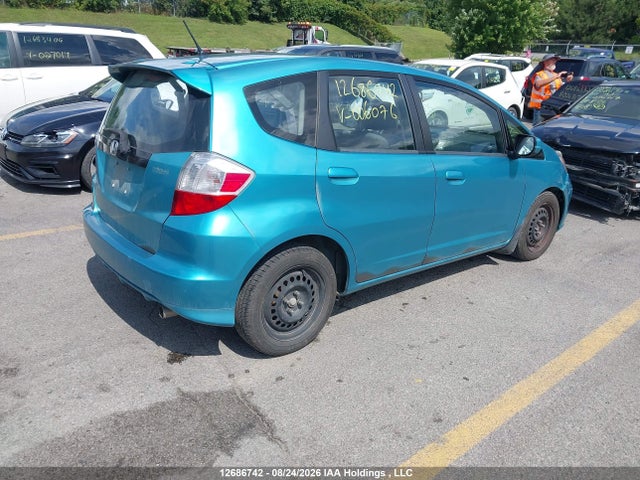 2013 Honda Fit Lx მანქანა იყიდება აუქციონზე, vin: LUCGE8H58D3006076, აუქციონის ნომერი: 12686742