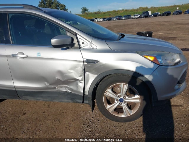 Ford ESCAPE SE 2015 1FMCU0G7XFUC18187 Image 6
