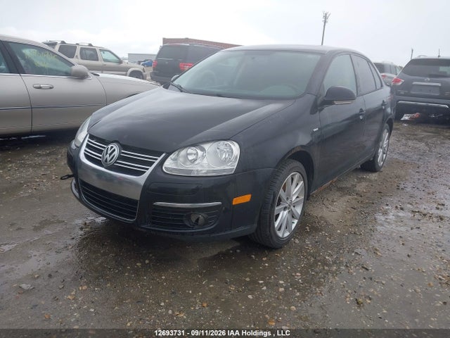 2010 Volkswagen Jetta 2.0t მანქანა იყიდება აუქციონზე, vin: 3VWHJ7AJ8AM014532, აუქციონის ნომერი: 12693731