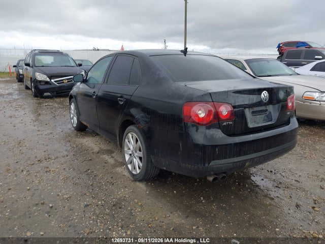 2010 Volkswagen Jetta 2.0t მანქანა იყიდება აუქციონზე, vin: 3VWHJ7AJ8AM014532, აუქციონის ნომერი: 12693731