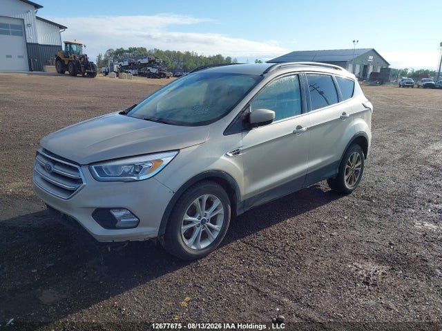 Ford ESCAPE SE 2017 1FMCU9GD5HUE27186 Image 2