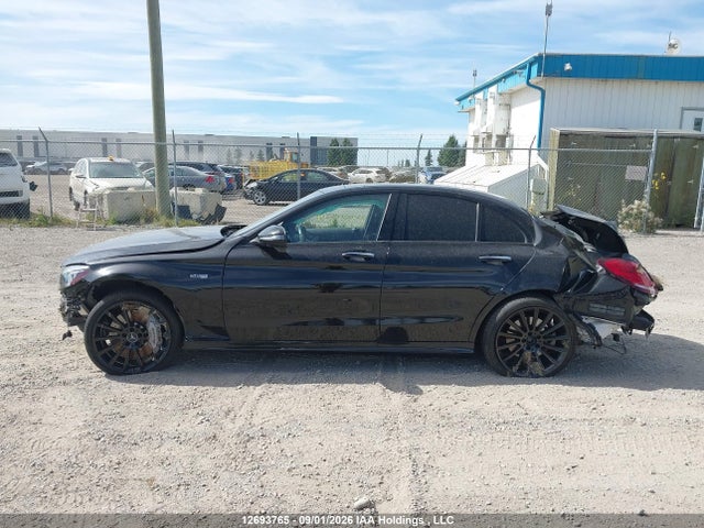 W1KWF6EBXMR651245 Mercedes-Benz C 43 Amg