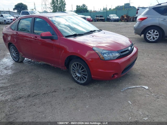 12693797 :رقم المزاد ، 1FAHP3GN2AW211027 vin ، 2010 Ford Focus Ses مزاد بيع