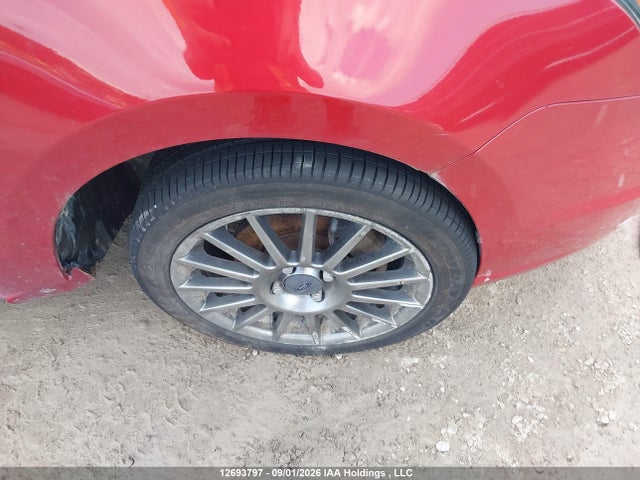 12693797 :رقم المزاد ، 1FAHP3GN2AW211027 vin ، 2010 Ford Focus Ses مزاد بيع
