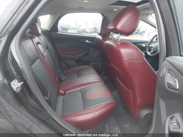 12693846 :رقم المزاد ، 1FADP3N21EL261321 vin ، 2014 Ford Focus Titanium مزاد بيع