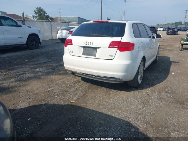 Продаж на аукціоні авто 2012 Audi A3, vin: WAUJJCFM6CA098475, номер лоту: 12693848