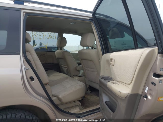 Auction sale of the 2004 Toyota Highlander, vin: JTEEP21A040005902, lot number: 12693882