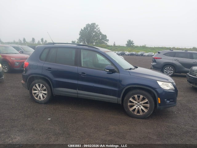 2011 Volkswagen Tiguan მანქანა იყიდება აუქციონზე, vin: WVGBV7AXXBW526159, აუქციონის ნომერი: 12693883