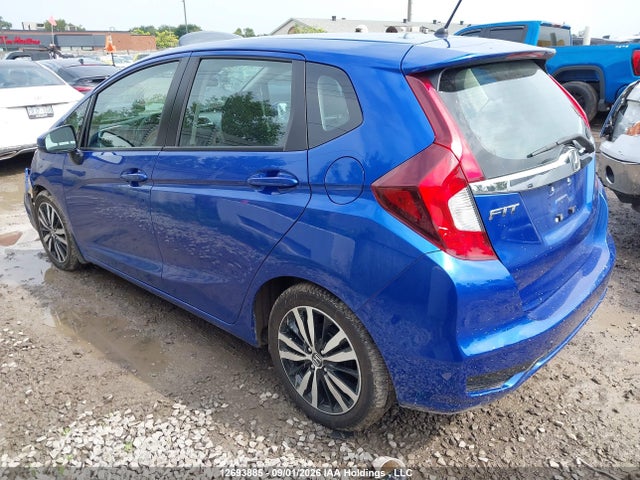 Honda Fit 2018 3HGGK5H77JM100314 Image 3