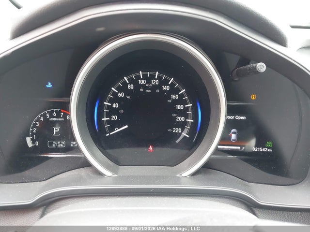 Honda Fit 2018 3HGGK5H77JM100314 Image 7