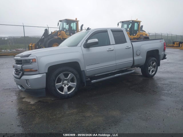 Продажа на аукционе авто 2017 Chevrolet Silverado 1500 Lt, vin: 1GCVKREC6HZ115927, номер лота: 12693909