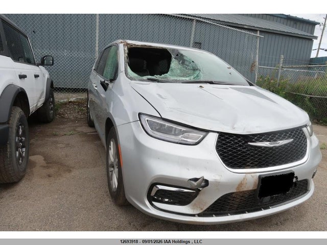 Chrysler Pacifica Limited 2026 2C4RC1GG2TR244198 Image 12