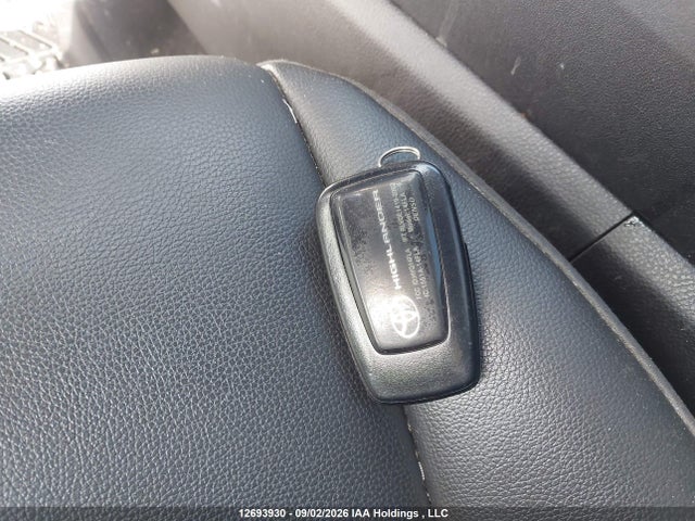 5TDKDRBH8PS522368 Toyota Highlander Xle