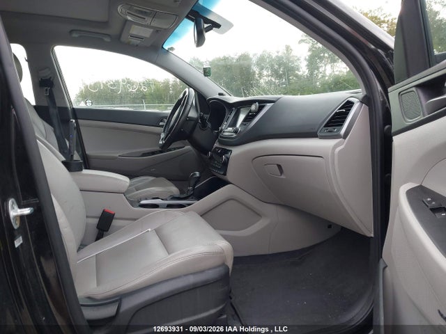 Продажа на аукционе авто 2017 Hyundai Tucson Luxury, vin: KM8J3CA48HU518078, номер лота: 12693931