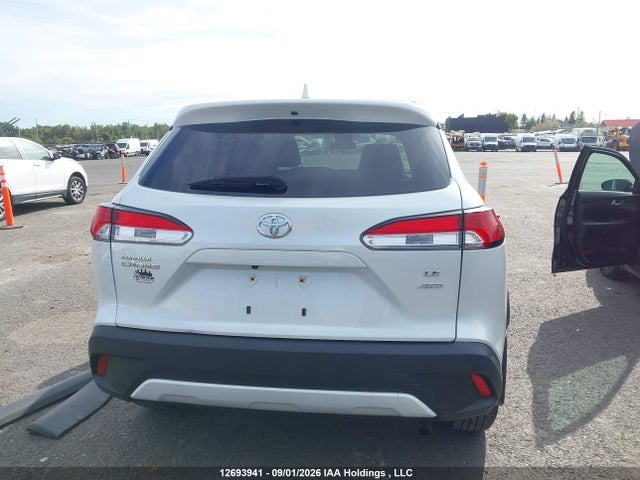 7MUCAABGXNV025332 Toyota Corolla Cross Le