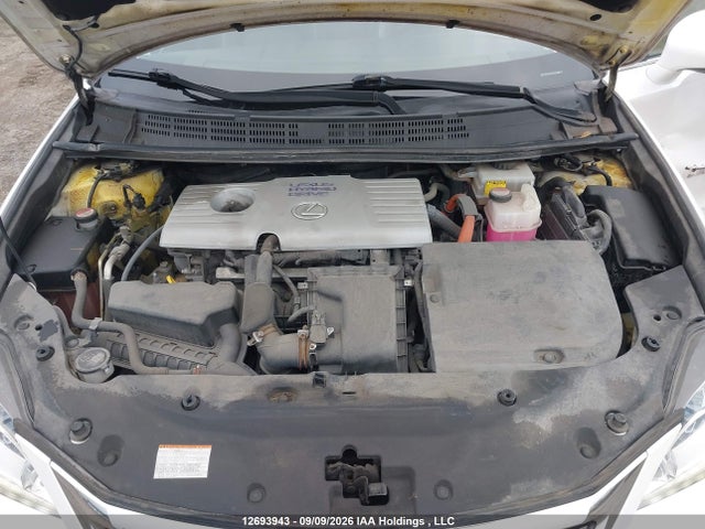 Lexus CT 200H 2015 JTHKD5BH0F2234440 Image 10