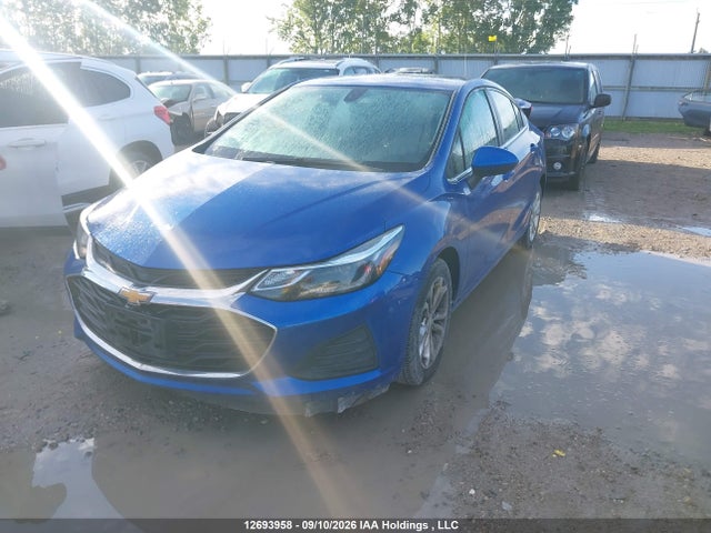 Chevrolet CRUZE LT 2019 1G1BE5SM2K7139198 Image 2