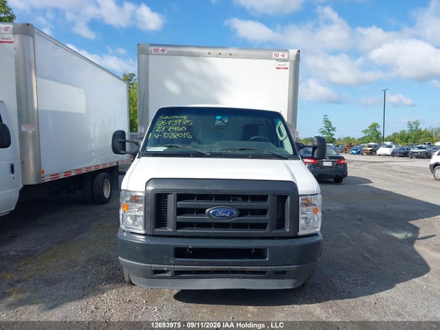 Ford Econoline E450 Super Duty Cutaway Van 2023 1FDWE4FK4PDD28015 Image 12