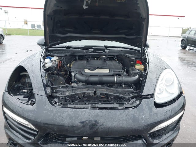 WP1AA2A29ELA94719 Porsche Cayenne Platinum Edition