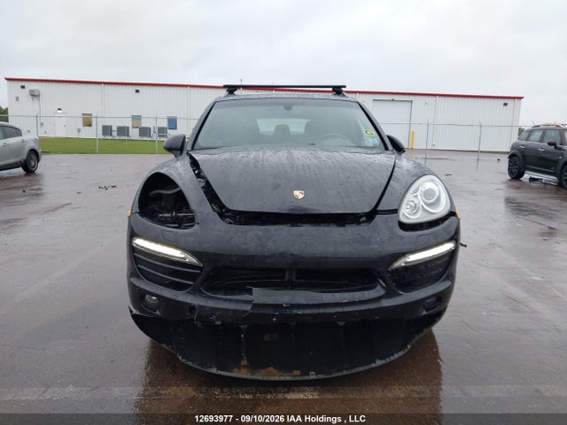 Porsche Cayenne Platinum Edition 2014 WP1AA2A29ELA94719 Image 12