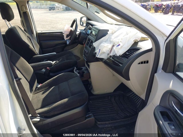2015 Dodge Grand Caravan Se/sxt მანქანა იყიდება აუქციონზე, vin: 2C4RDGBG0FR680950, აუქციონის ნომერი: 12693981