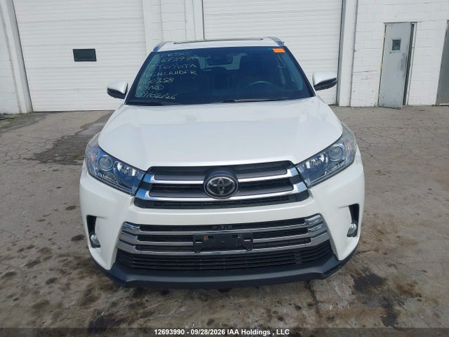 Toyota Highlander Limited/ltd Platinum 2018 5TDDZRFH2JS860358 Image 12