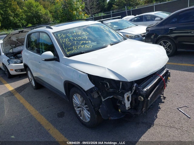 2015 Volkswagen Tiguan Comfortline/highline/special Edition/trendline მანქანა იყიდება აუქციონზე, vin: WVGJV7AX1FW579561, აუქციონის ნომერი: 12694029