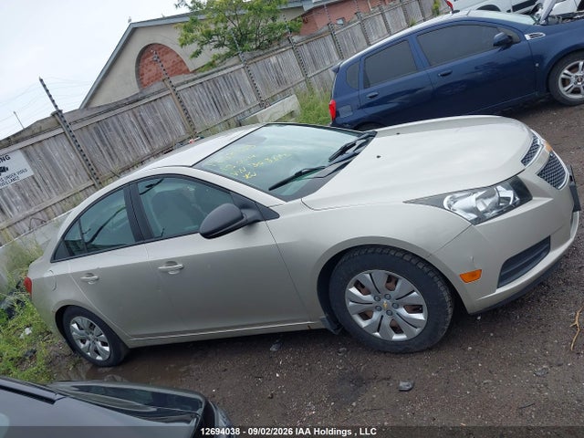12694038 :رقم المزاد ، 1G1PL5SH5D7303612 vin ، 2013 Chevrolet Cruze Ls مزاد بيع