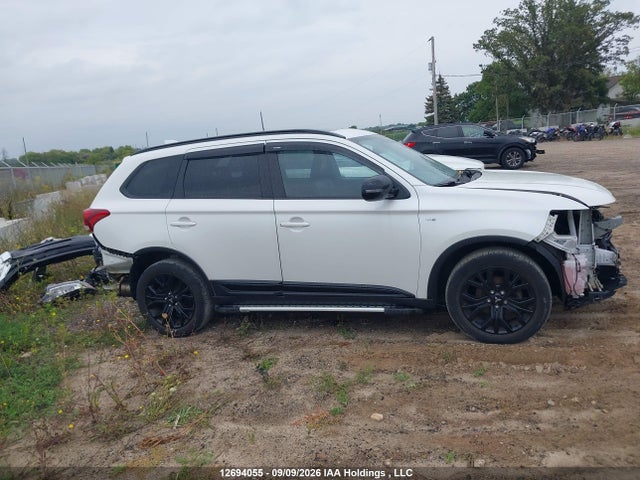 Mitsubishi Outlander Se/sel 2018 JA4JZ3AX0JZ606882 Image 14