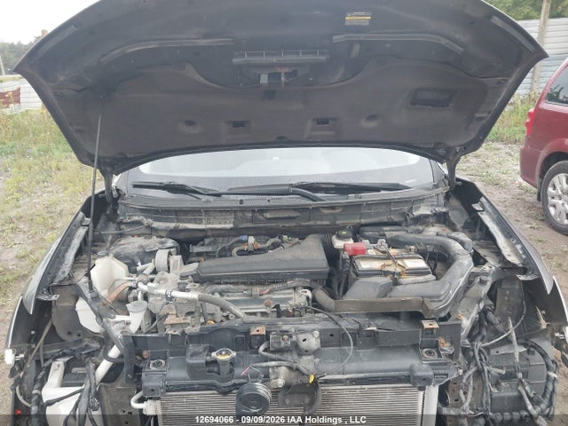 5N1AT2MVXHC765767 Nissan Rogue S/sl Platinum/sv
