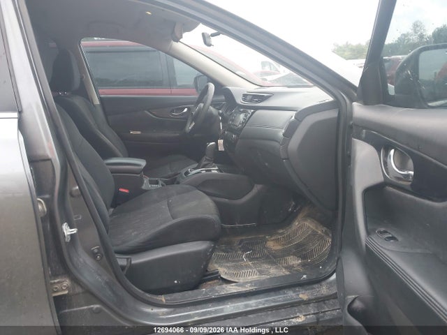5N1AT2MVXHC765767 Nissan Rogue S/sl Platinum/sv