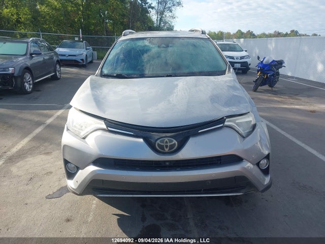 2T3DFREV5JW757384 Toyota RAV4