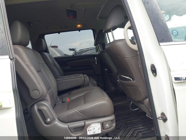 Honda Odyssey Touring 2014 5FNRL5H94EB505692 Image 8