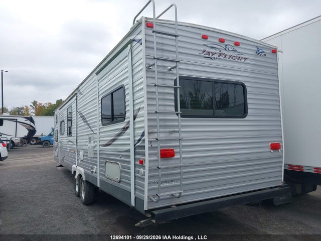 12694101 :رقم المزاد ، 1UJBJ0BTXD18J0247 vin ، 2013 Jayco Jayco Jayflight مزاد بيع