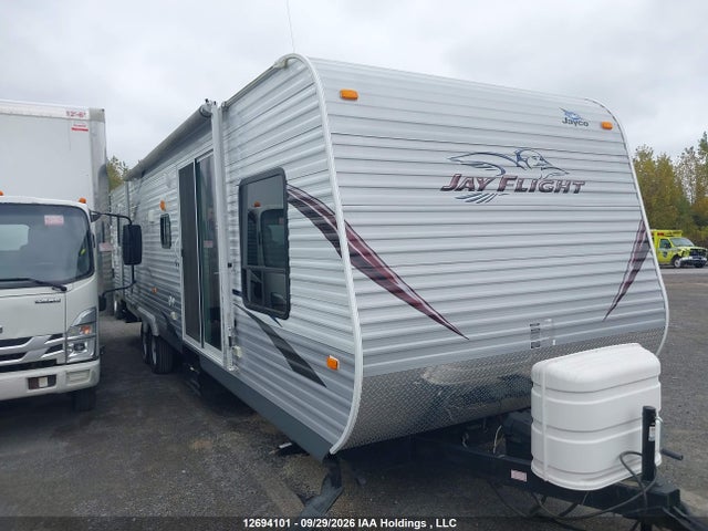 12694101 :رقم المزاد ، 1UJBJ0BTXD18J0247 vin ، 2013 Jayco Jayco Jayflight مزاد بيع