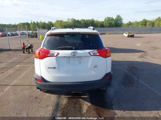 Toyota RAV4 LE 2015 2T3BFREV6FW362578 Image 16