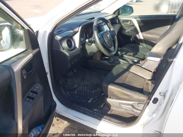 Toyota RAV4 LE 2015 2T3BFREV6FW362578 Image 18