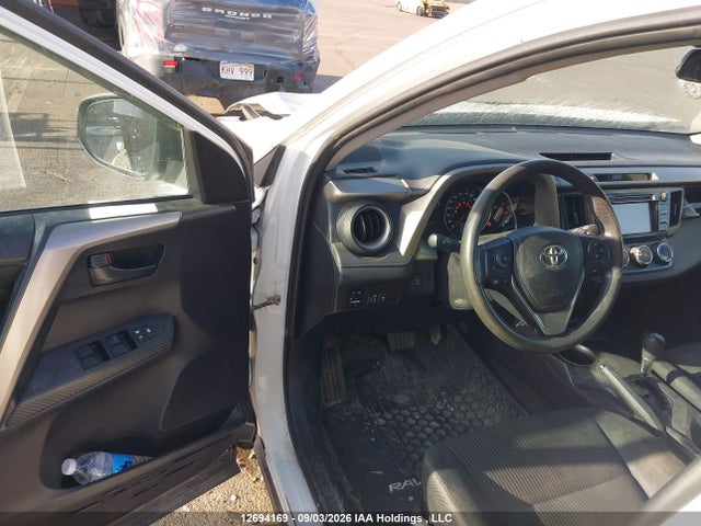 Toyota RAV4 LE 2015 2T3BFREV6FW362578 Image 19