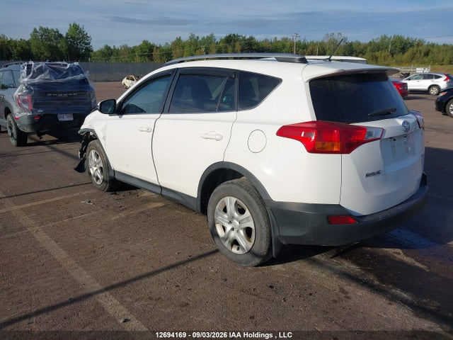 Toyota RAV4 LE 2015 2T3BFREV6FW362578 Image 3
