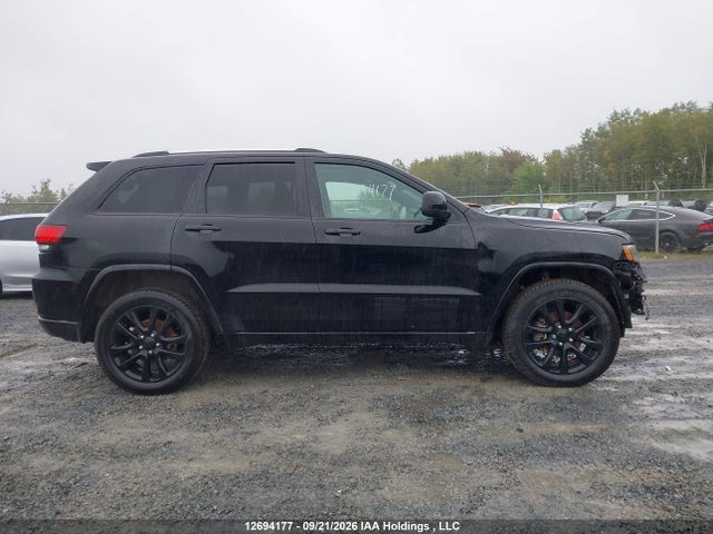 Продаж на аукціоні авто 2018 Jeep Grand Cherokee Laredo, vin: 1C4RJFAG6JC417724, номер лоту: 12694177
