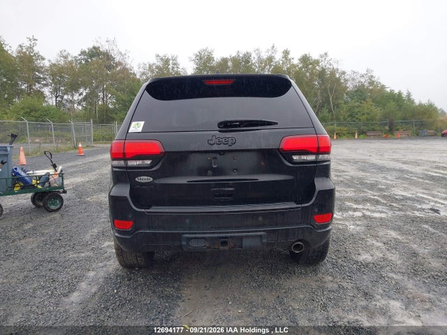 Продаж на аукціоні авто 2018 Jeep Grand Cherokee Laredo, vin: 1C4RJFAG6JC417724, номер лоту: 12694177