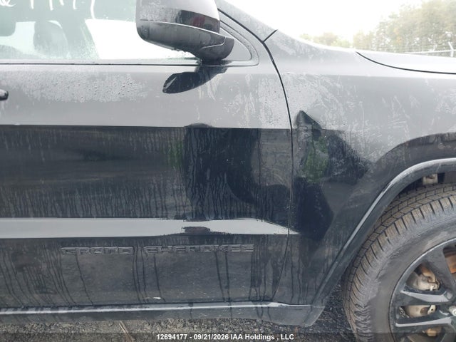 Продаж на аукціоні авто 2018 Jeep Grand Cherokee Laredo, vin: 1C4RJFAG6JC417724, номер лоту: 12694177